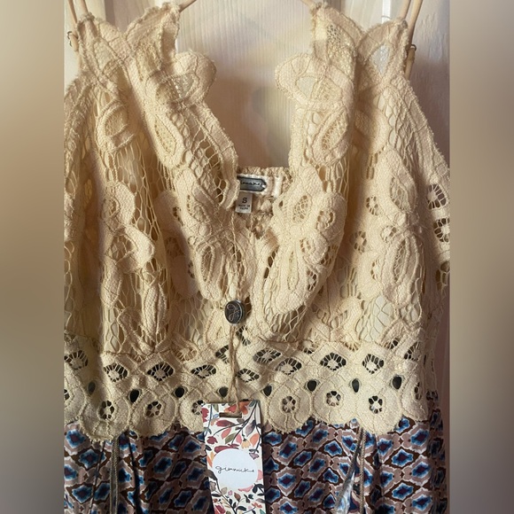 NWT gimmick crochet boho pieced tunic tank top size Small. Ivory/ multicolor - Picture 4 of 10